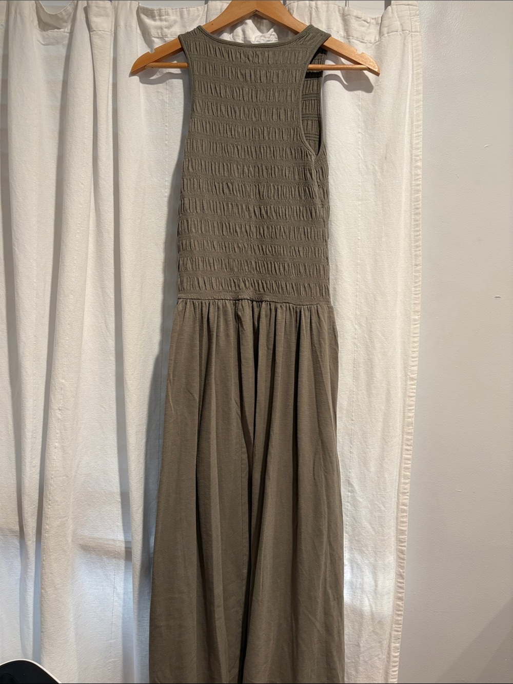 Universal Thread Size Medium Sleeveless Smocked Waist Olive Green Maxi Dress - Picture 6 of 9